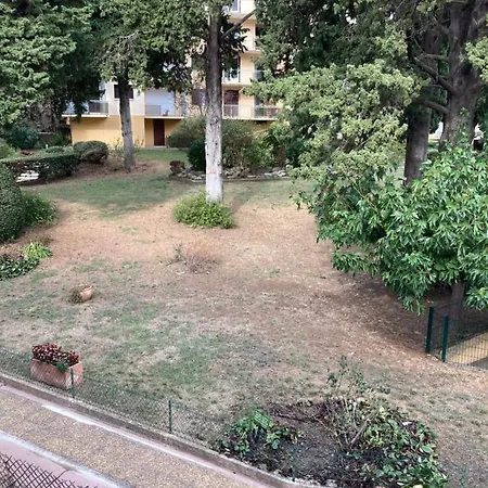 Apartman Dans Station Thermale, Dans Avec Ascenseur *