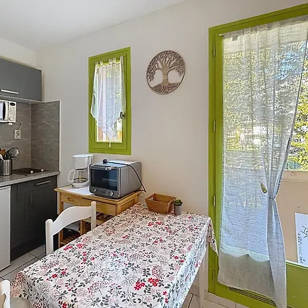 Dans Station Thermale, Dans Avec Ascenseur Apartman *